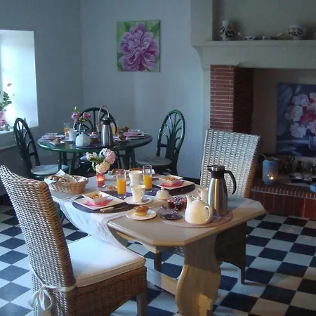 Le Clos Saint Jean Bed & Breakfast Sainte-Honorine-des-Pertes