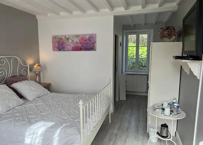 Le Clos Saint Jean Couette-café 3*